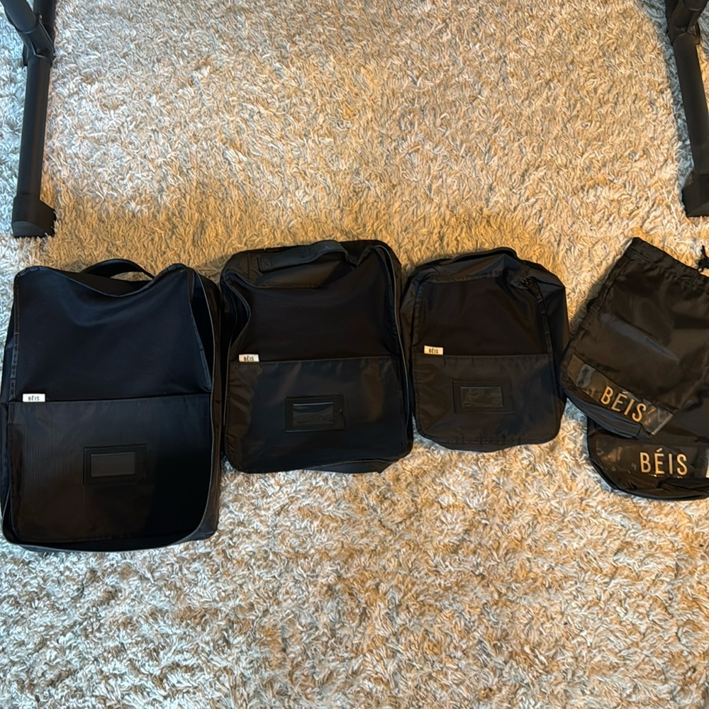 Beis Travel Cube Set